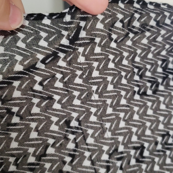 Chevron scarf - Picture 5 of 5